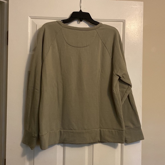 EDDIE BAUER woman’s crew neck sweatshirt size large - Picture 2 of 3